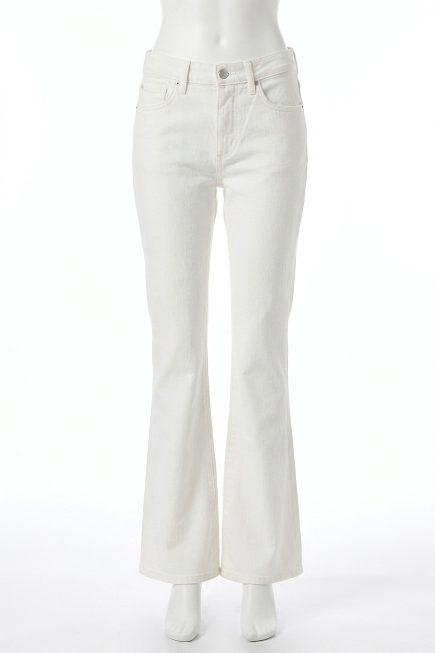 NEW AMO marcenia boot jean in eggshell